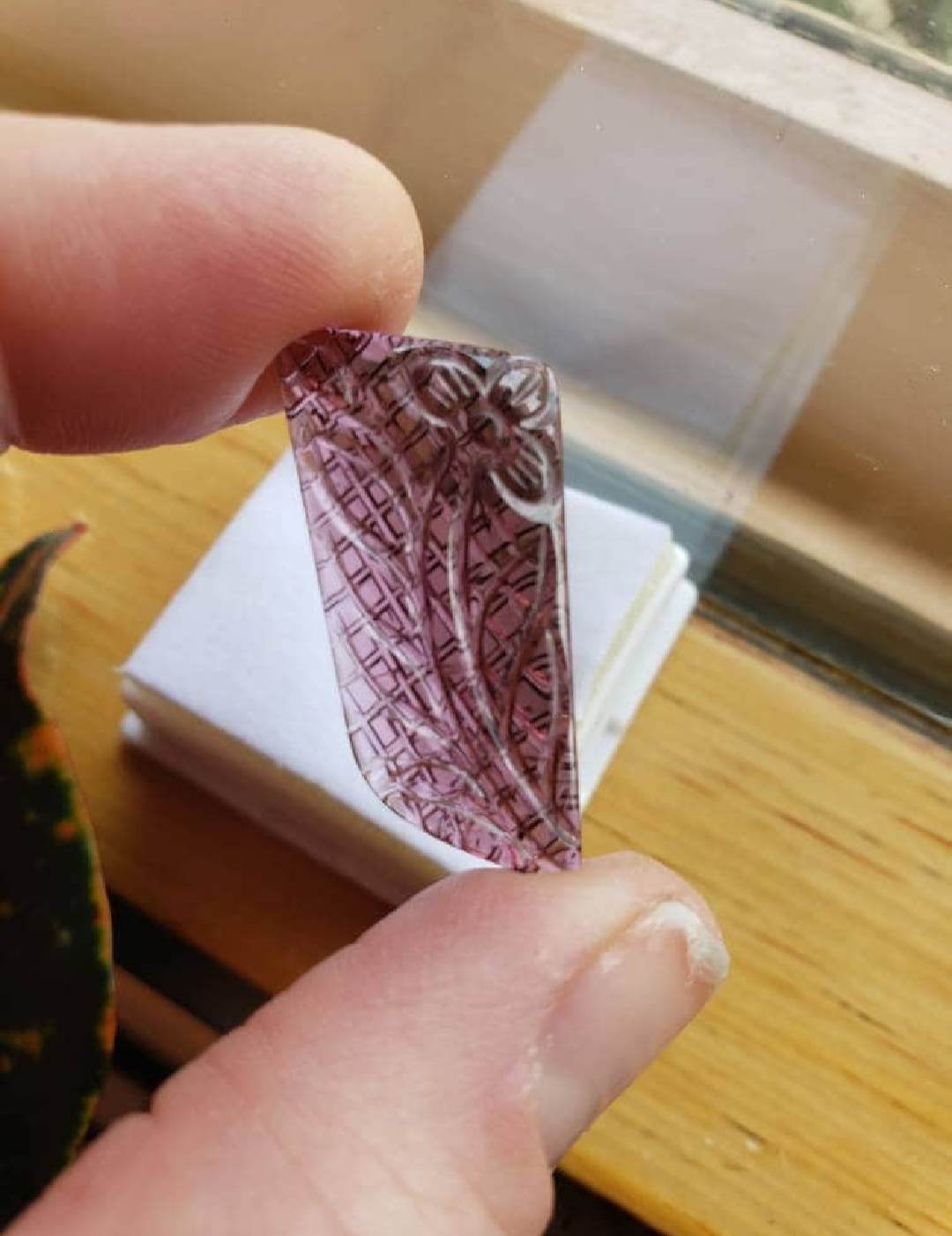 Beautiful Carved Tourmaline crystal. Deeper red colors. 15 cts. 29mm x 14mm. Tourmaline specimen. Jewelry making, collectable. Flower