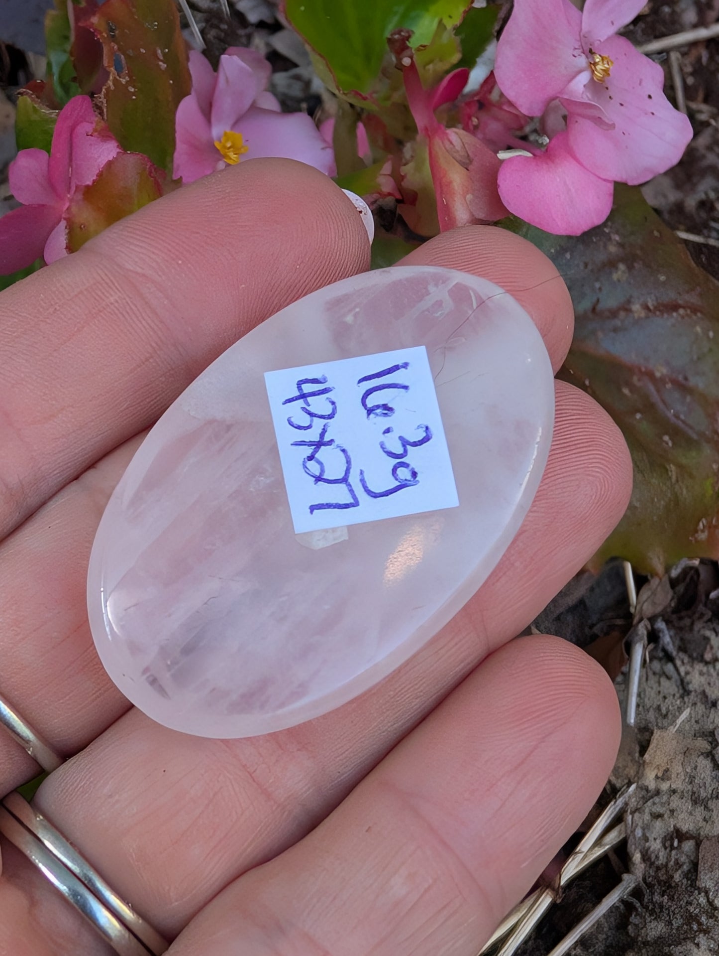 Rose quartz cabochon. Oval . Pink 43mm x 27mm