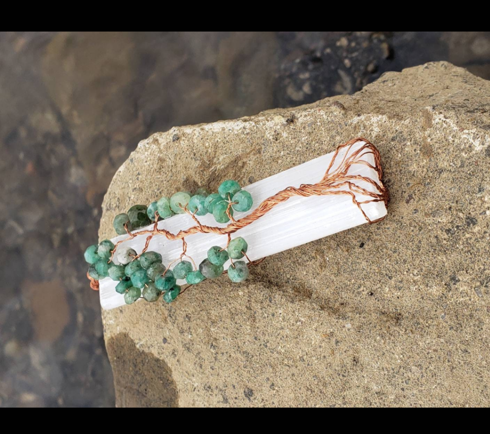 Lovely Tree of Life wire wrapped on selenite with chrysoprase beads. Comes On leather cord. Handmade. Wire wraps.