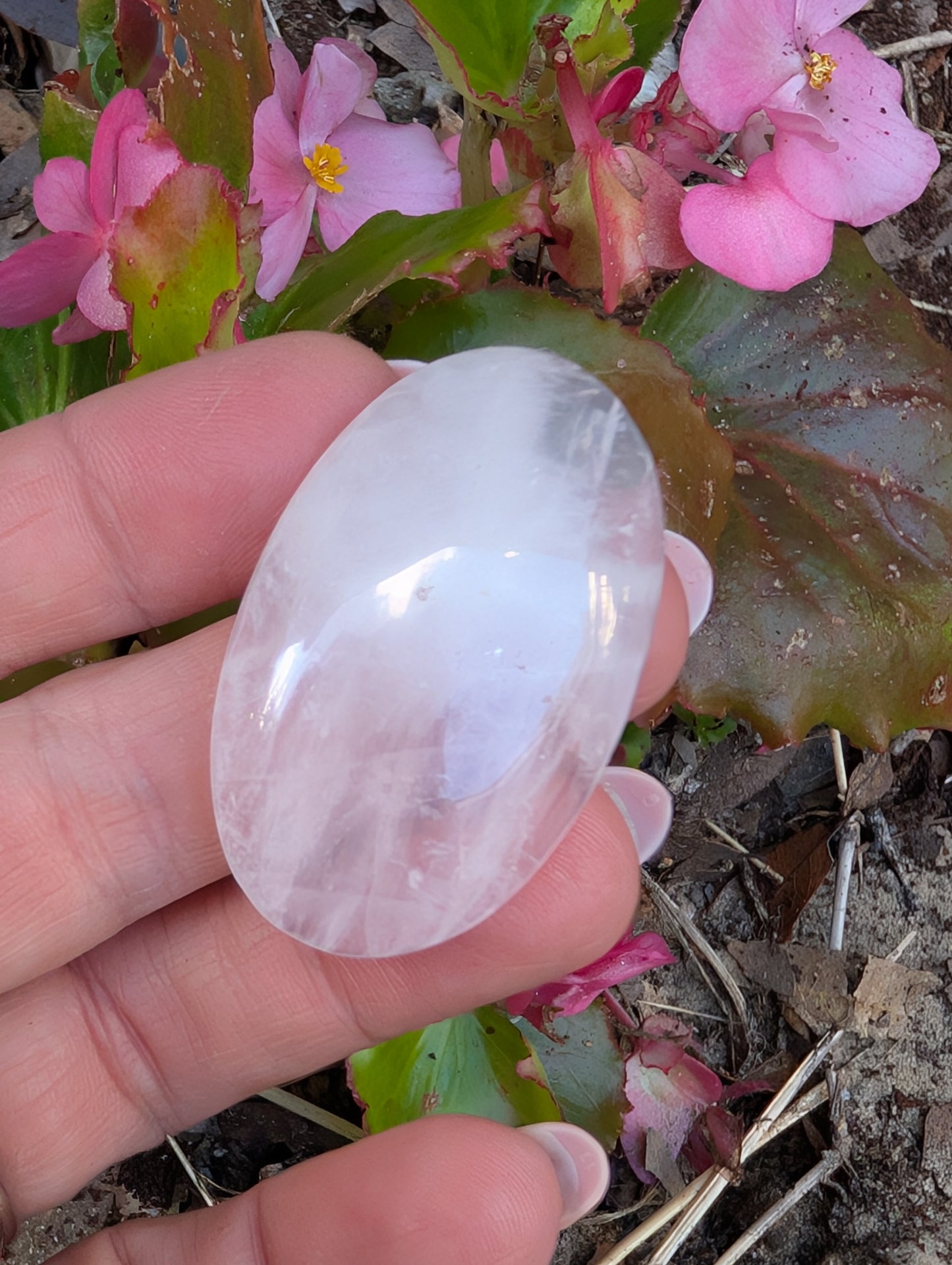Rose quartz cabochon. Oval . Pink 43mm x 27mm
