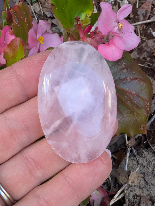 Rose quartz cabochon. Oval . Pink 50.5mm x 32mm
