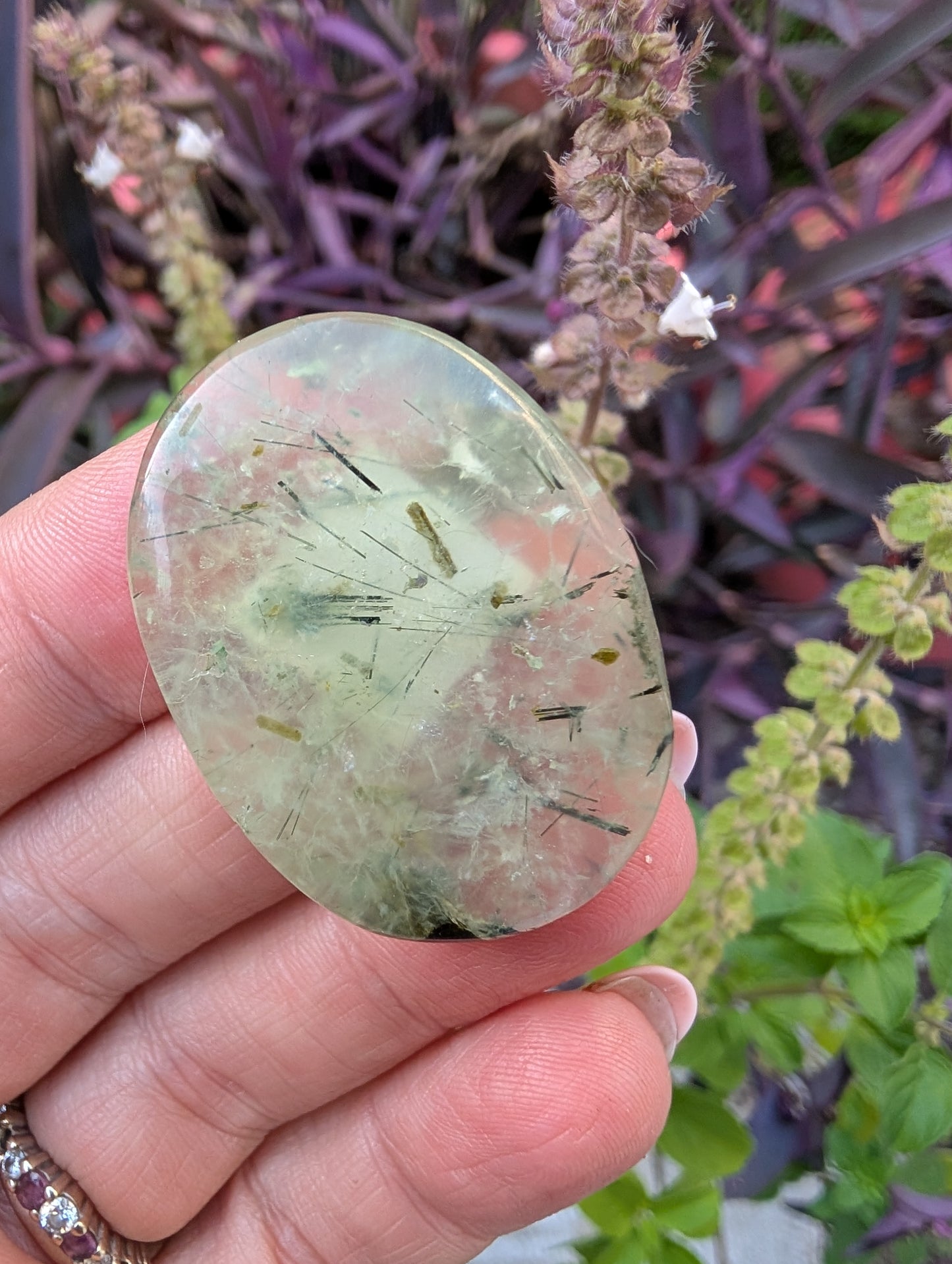 Phrenite cabochon. Oval . Green 39mm x 28mm