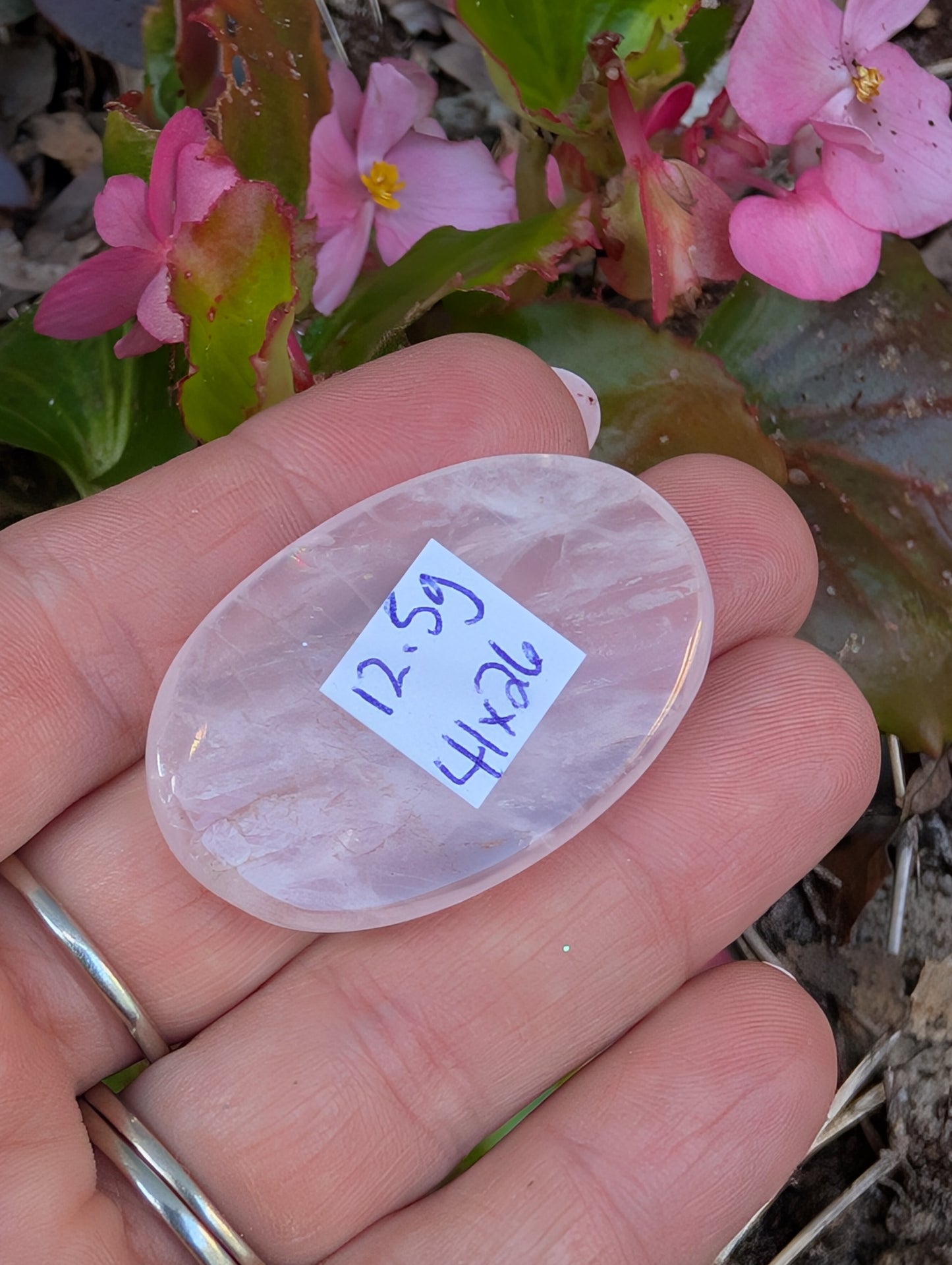 Rose quartz cabochon. Oval . Pink 41mm x 26mm