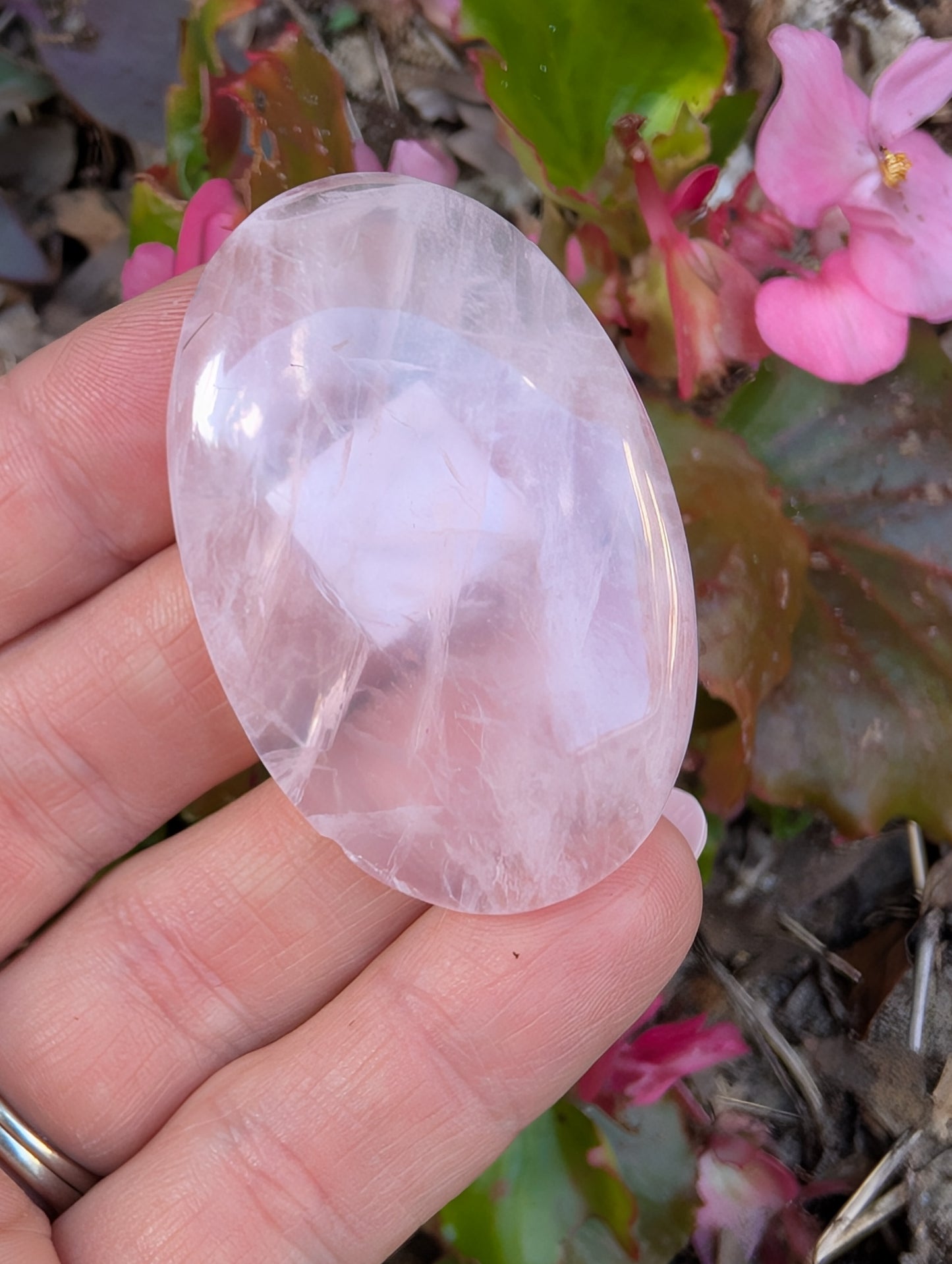 Rose quartz cabochon. Oval . Pink 50.5mm x 32mm
